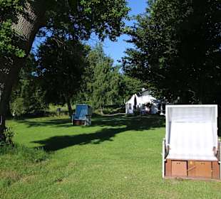 Strandkörbe laden zum Verweilen ein