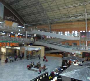 Zabytkowa stacja wewnątrz