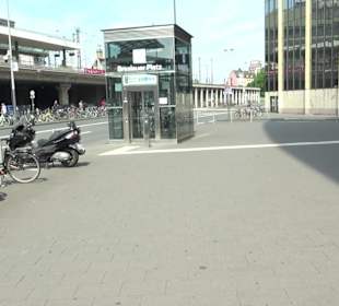 Obelisk des Tutanchamun von Rita McBride