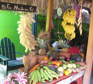 Dominikanische "Obsttheke"
