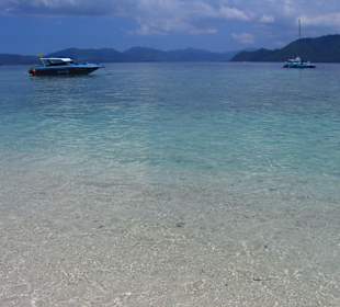 Spiaggia a Coral Island