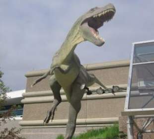 Velociraptor am Eingang zum Royal Tyrrell Museum