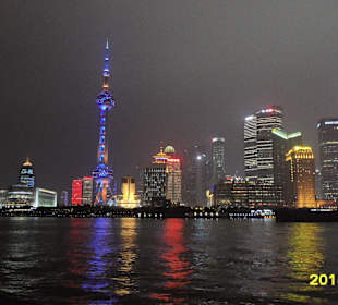 Shanghai Bund (2 KM weg)
