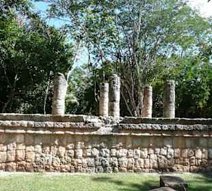 Opfersäulen oder Altar