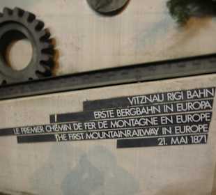 Hinweistafel für die Zahnradbahn