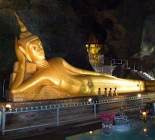 Liegende Buddha