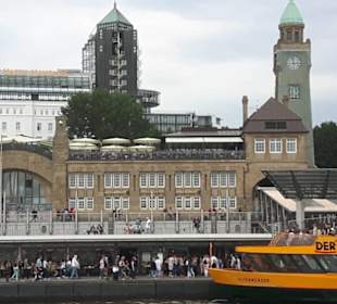 Hafenrundfahrt Hamburg