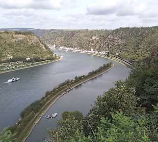 Ausblick vom Loreley-Felsen (Loreley-Plateau)