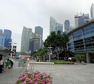 Vorplatz des Merlions