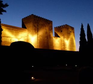 Alhambra bei Nacht