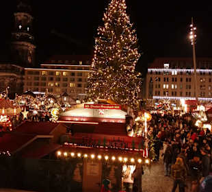 Striezelmarkt (Weihnachtsmarkt) Dresden