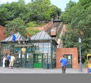 Die Zahnradbahn zum Burgviertel