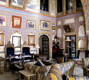 Castle - ehem.  Salon mit prachtvoller Ausstattung