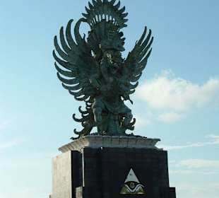 Einfahrt zur Hotelarena