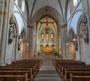 Blick auf den Chor und Altarraum