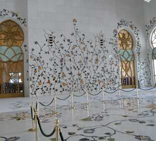 Wand- und Bodenmosaik