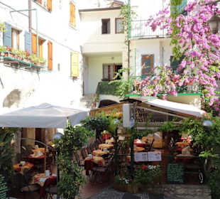 Impressionen aus der Altstadt von Limone