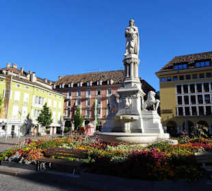 Das Denkmal für Walther von der Vogelweide