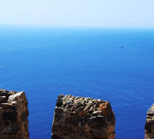 Von der Burgmauer gemacht