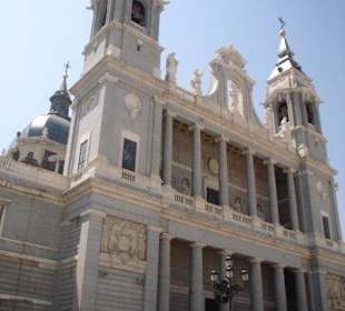 Santa María la Real de La Almudena
