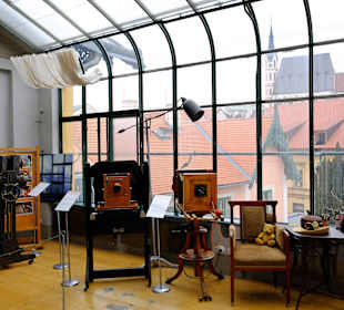 Blick aus dem Tageslichtatelier zur Kirche St.Veit