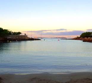 Strand früh morgens