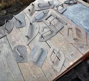 Schablonen zum Zuschnitt der Schiefertafeln