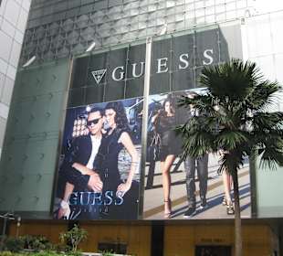 Guess auf der Orchad Road