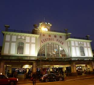 Central pier