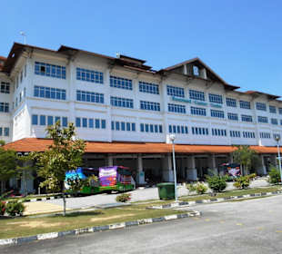 Boustead Cruise Centre