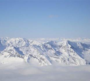 Die Gipfel im Morgennebel