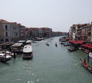 Venedig, Kanäle und Gassen mit Shops