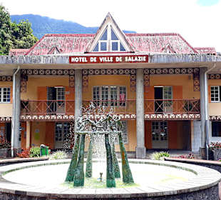 Rathaus Salazie
