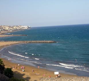 Blick zum Strand von der Strand-Promenade