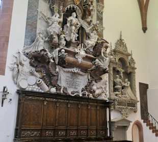 Die Stiftskirche in Baden-Baden am Marktplatz