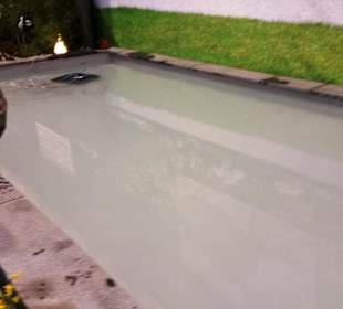 Schwimmbecken Außenbereich