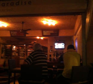 Einrichtung von der Straße aus gesehen