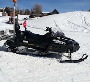 Skidoo mit Anhänger