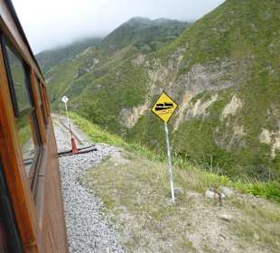 Auf der Strecke im Gebirge