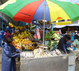 Samstag ist die ganze Stadt ein großer Markt