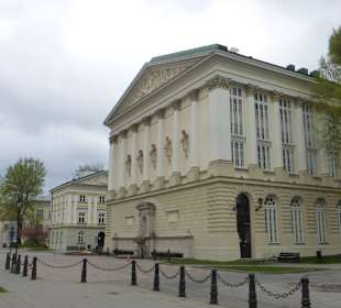 Auf dem UNI-Gelände in Warschau