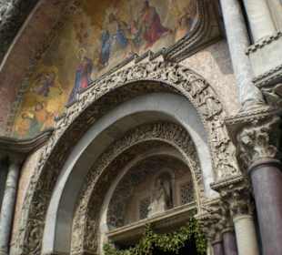 Torbogen Detailaufnahme