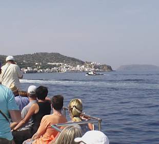 Mit dem Schiff nach Nisyros