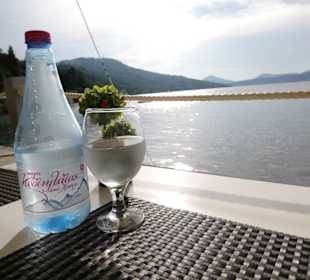 1 L Flasche Wasser : 1 €, dazu: ein perfekter Sitz