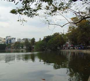 Hoan Kiem See in Hanoi