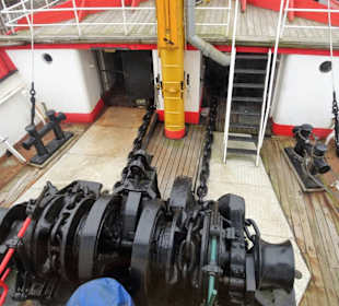 Ankerwinde auf dem Vorschiff