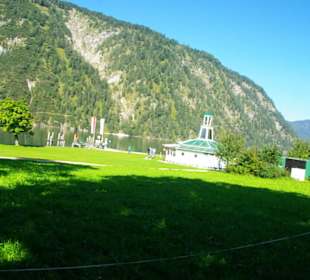 Höhe Leuchtturm entlang