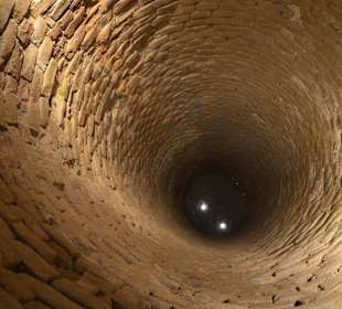 Studnia w podziemiach oficyn ratusza