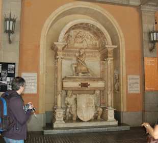 Sepulcro de Joan d'Aragó