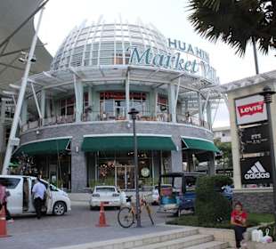 Außenansicht bei Tageslicht